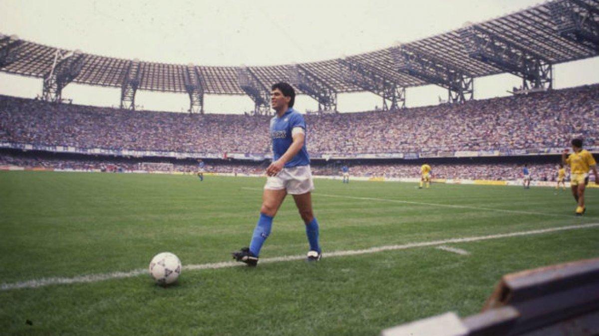 Napoli stadının adı, Diego Armando Maradona oldu