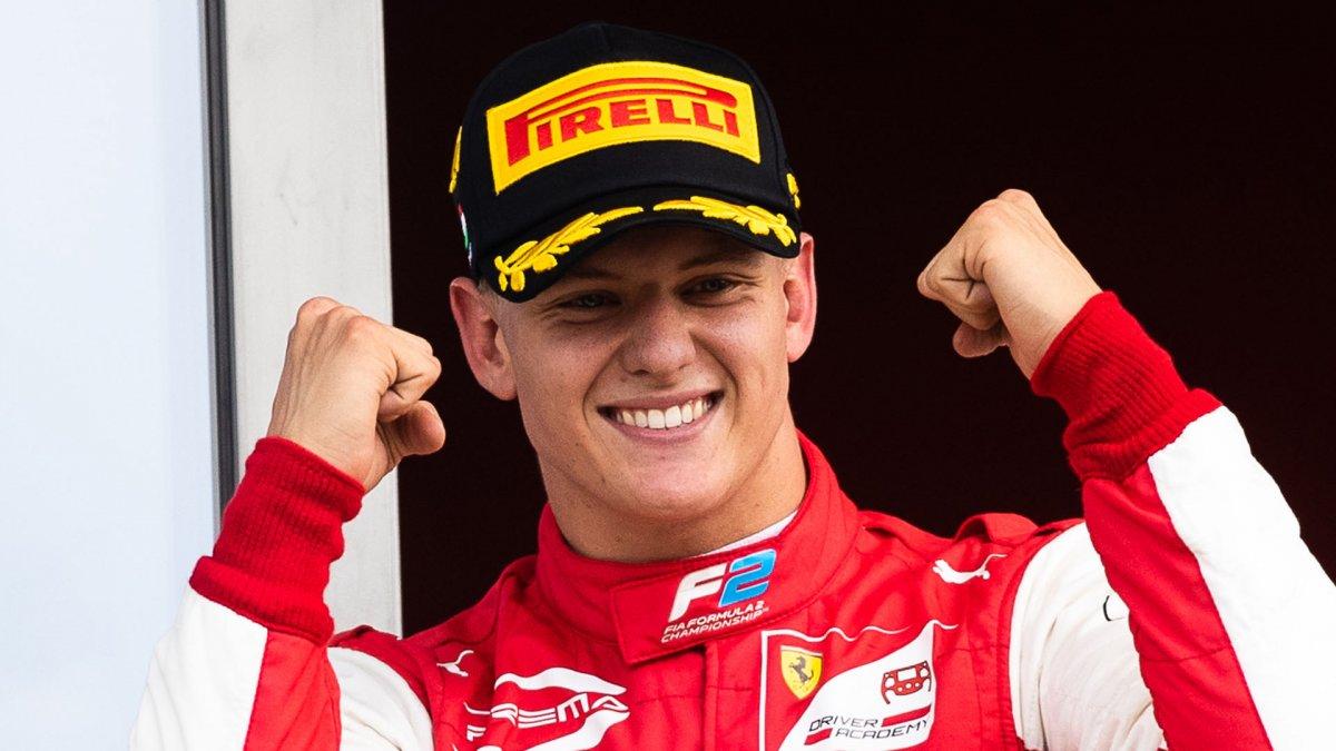 Mick Schumacher Formula 2'de şampiyon oldu