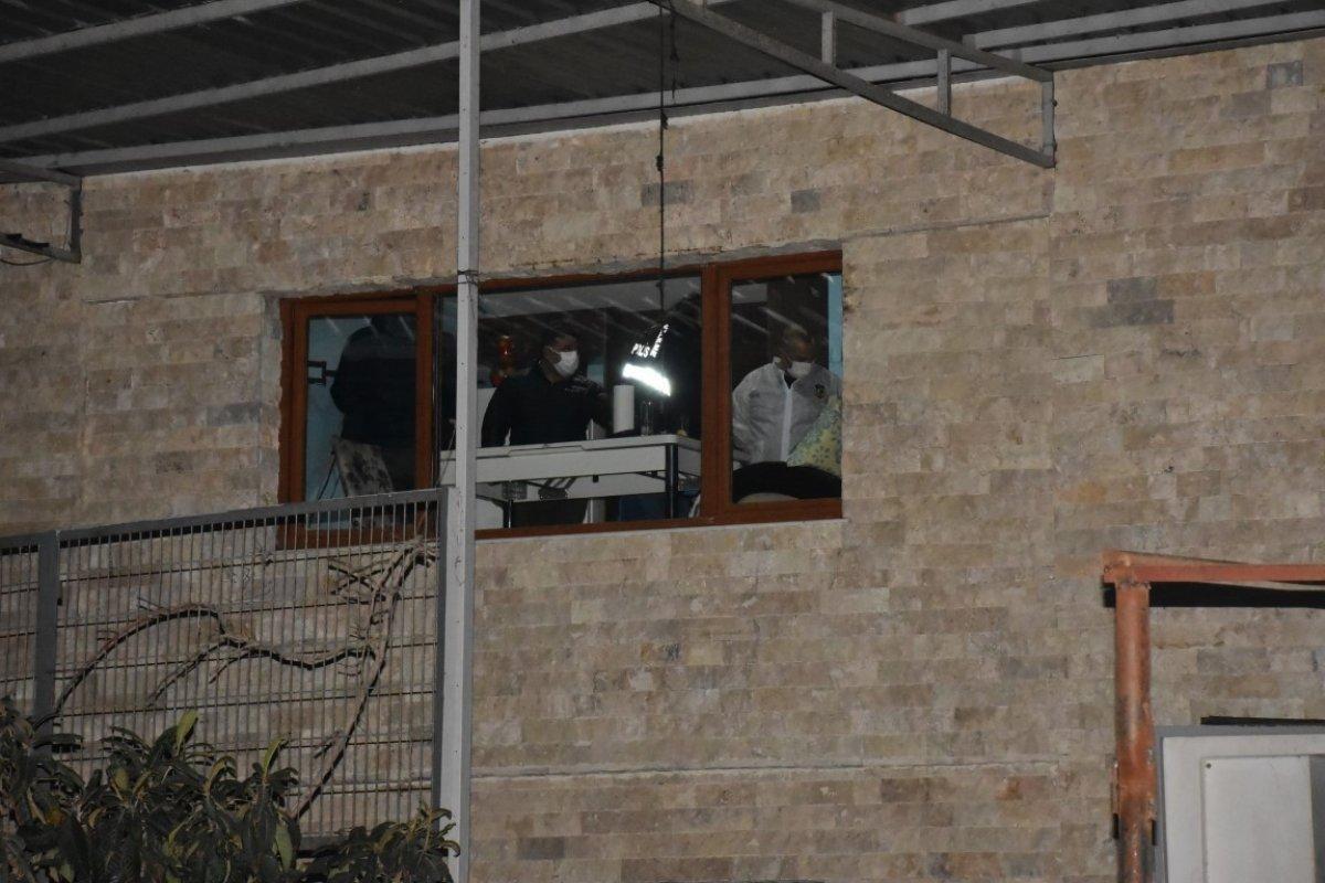 İzmir’de iki komşunun kavgası kanlı bitti: 1 ölü