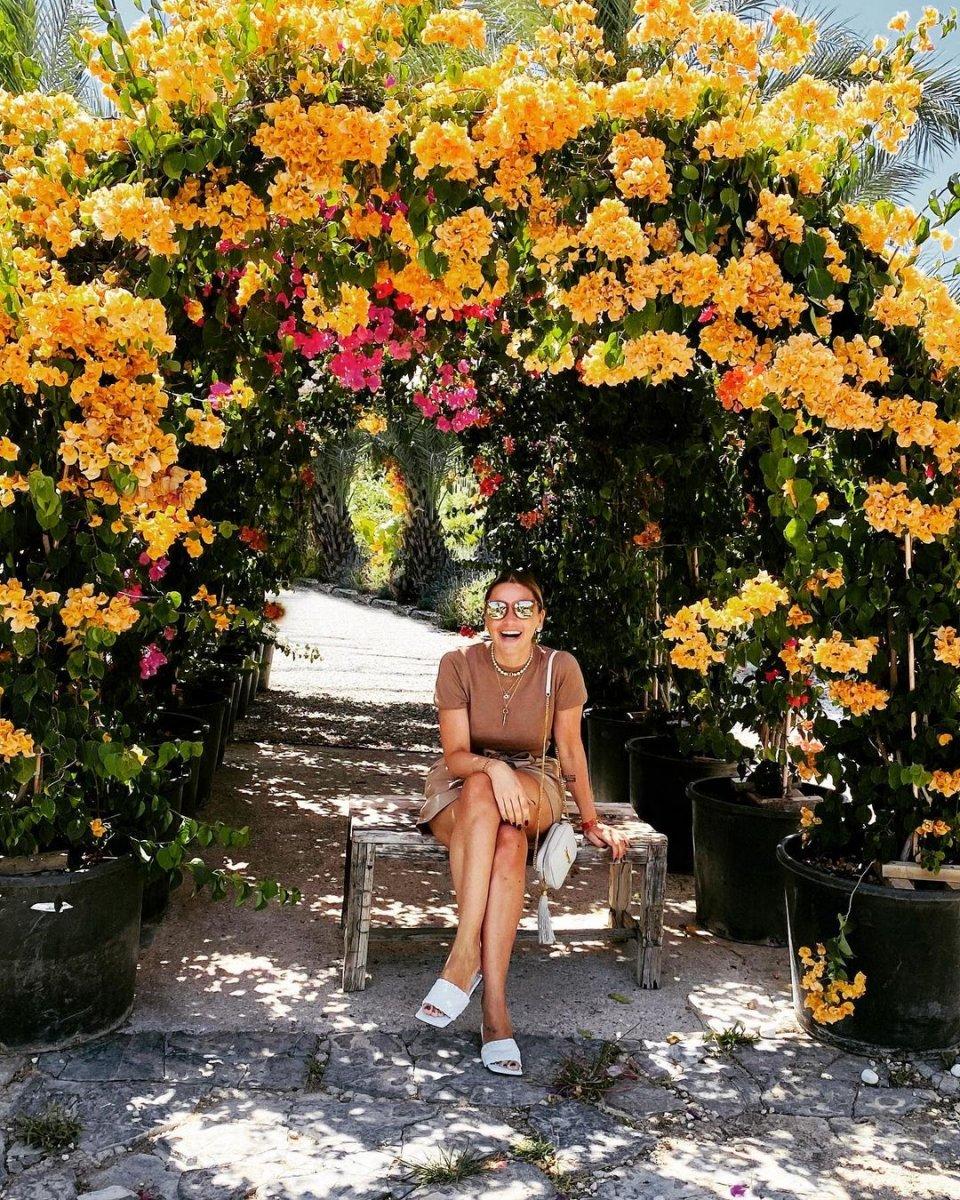 Hadise, makyajsız halini paylaştı