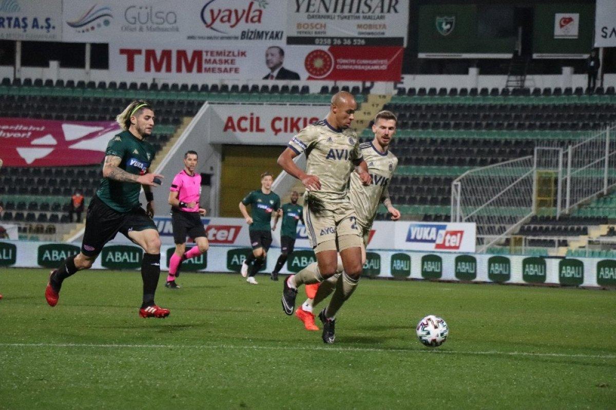 Fenerbahçe 10 kişi kaldığı maçtan 2 golle galip geldi