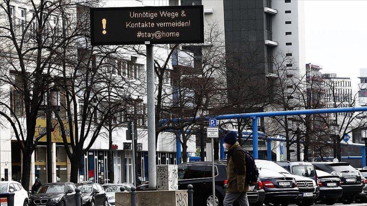 Avrupa'da ikinci dalga: Koronavirüs vakalarında rekor artış sürüyor