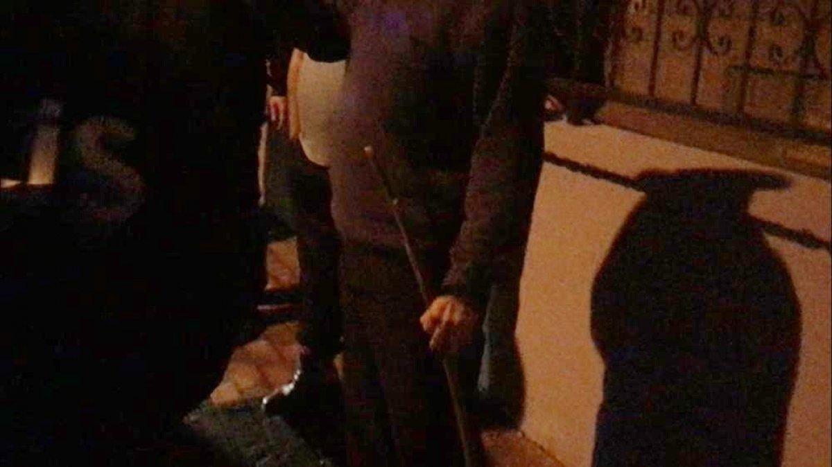 Bursa’da hırsızlık şüphelisini linçten polis kurtardı