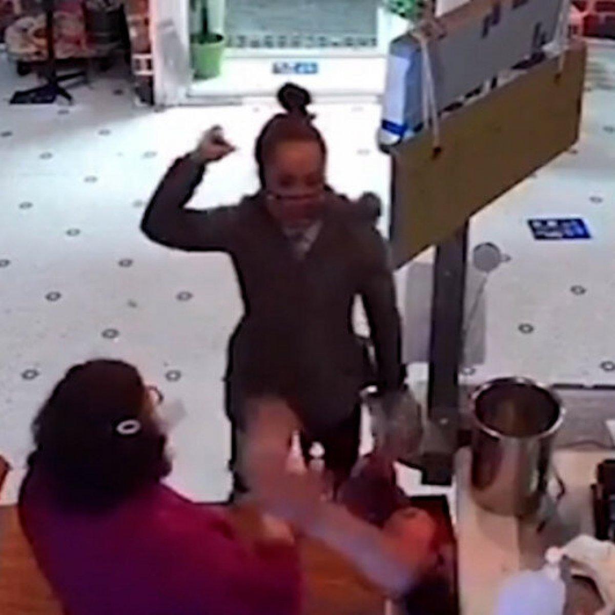 Amerikalı babaanne, torununa şişe fırlatan kadına saldırdı