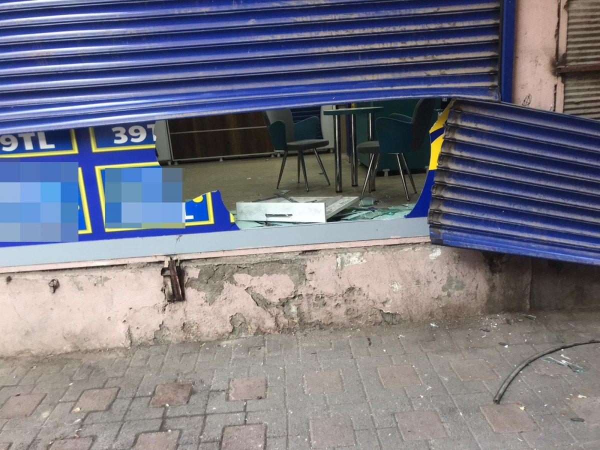 Diyarbakır'da kaldırımdaki ayak izi, hırsızı ele verdi