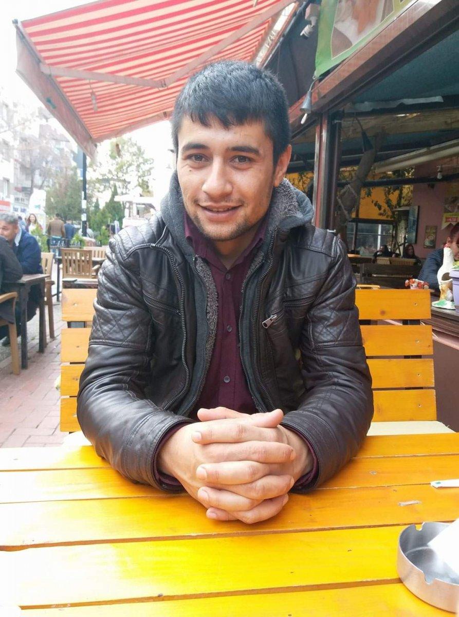 İzmir'de öldürdüğü eşini halıya sarıp gizlemeye çalıştı