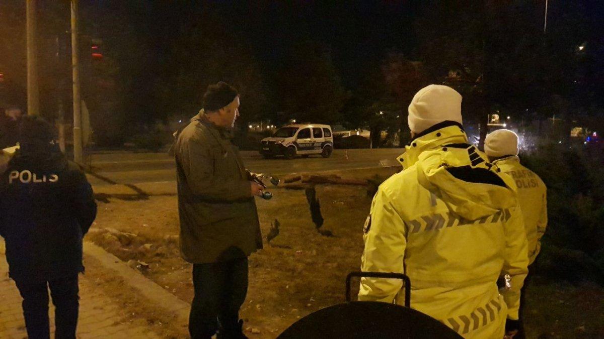 Karabük'te sigara almak için sokağa çıkan kişi ceza yedi