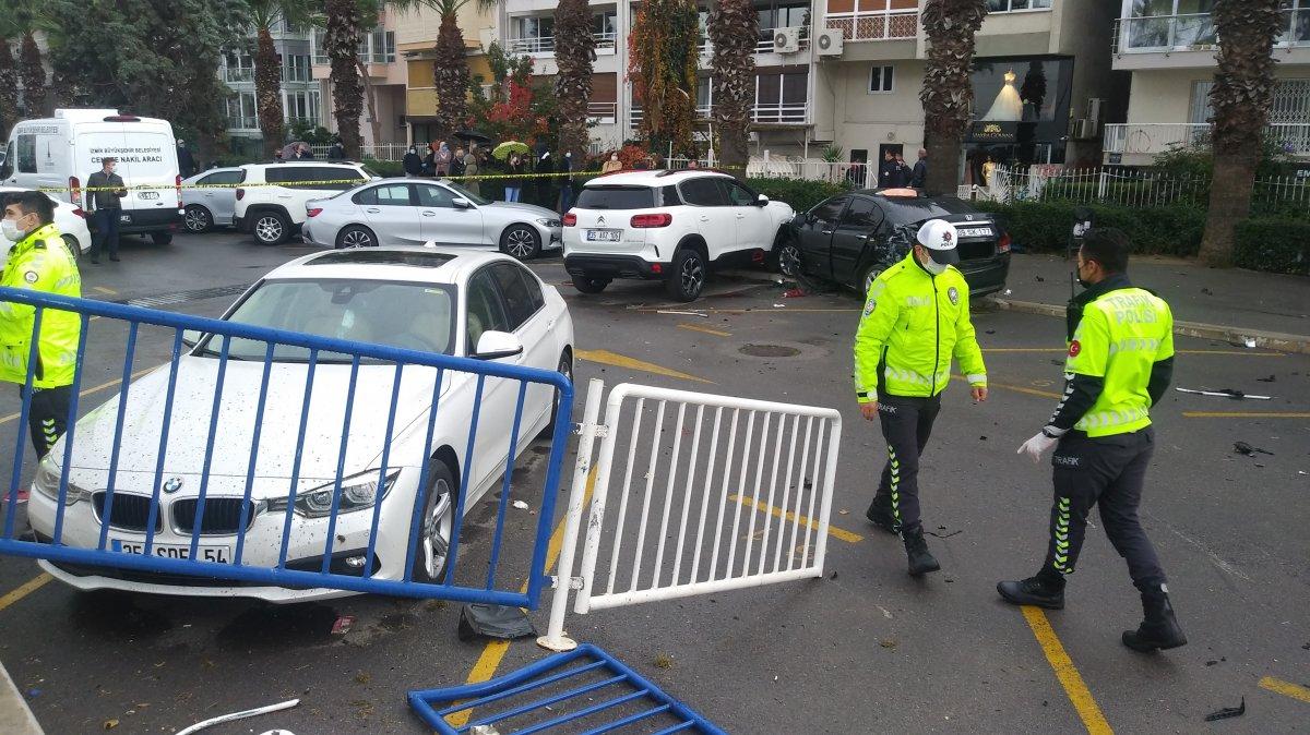 İzmir’de kontrolü kaybeden sürücü yayaya çarptı: 1 ölü