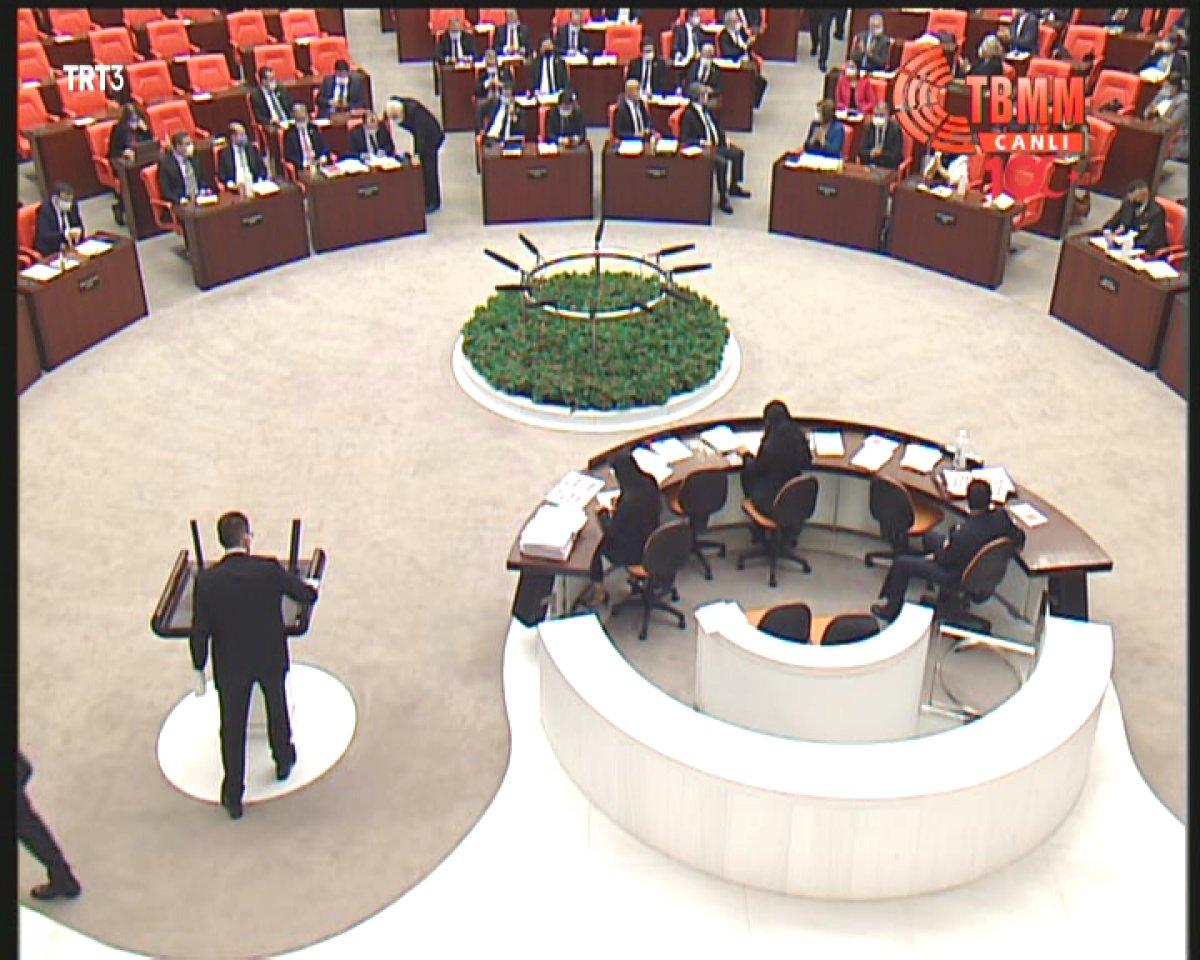 HDP'li vekil, MHP'ye parmak salladı