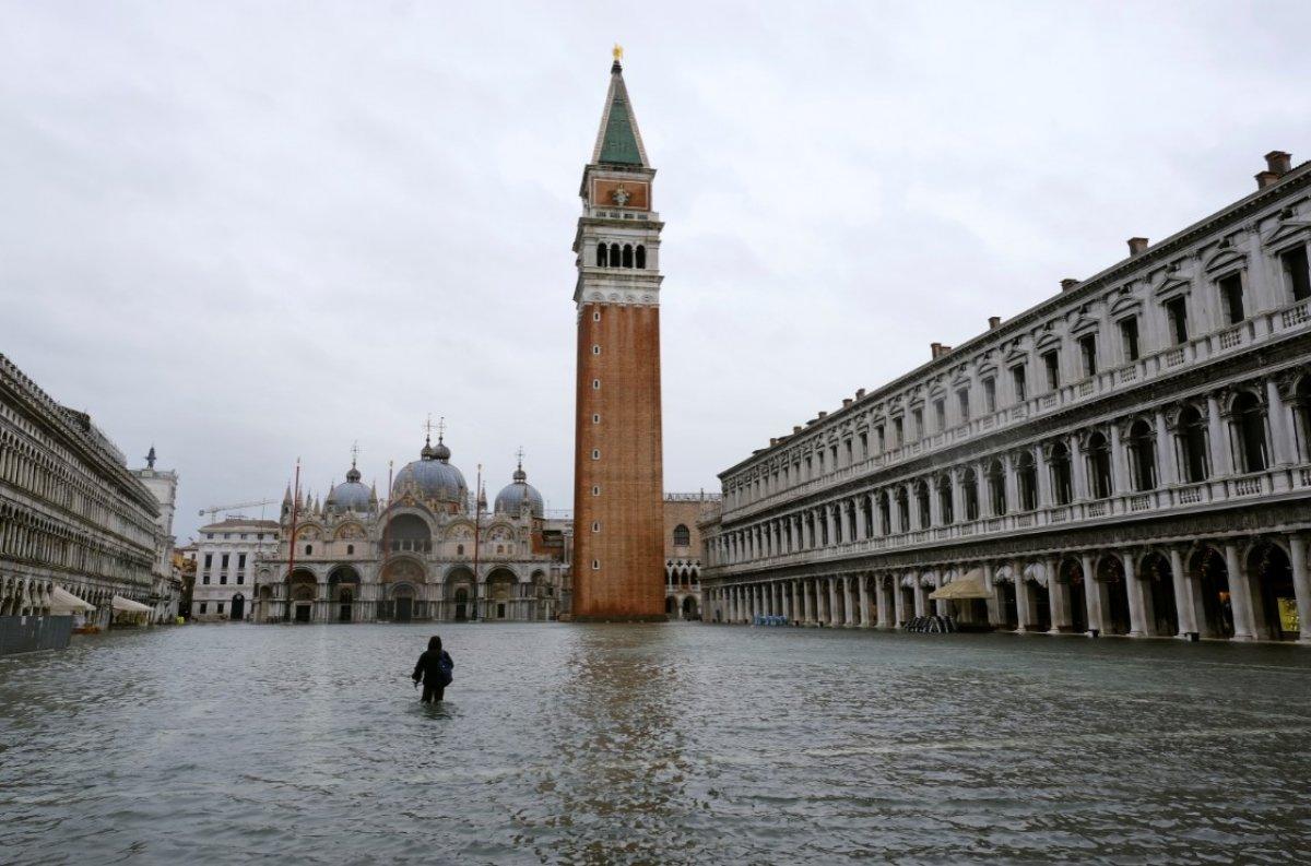 Venedik sular altında kaldı