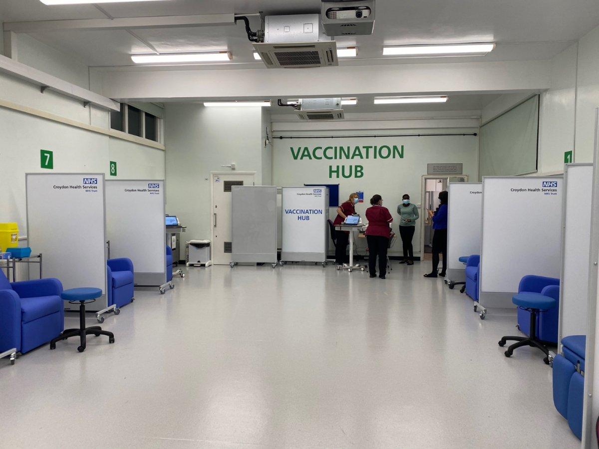 İngiltere'de ilk aşı yapıldı