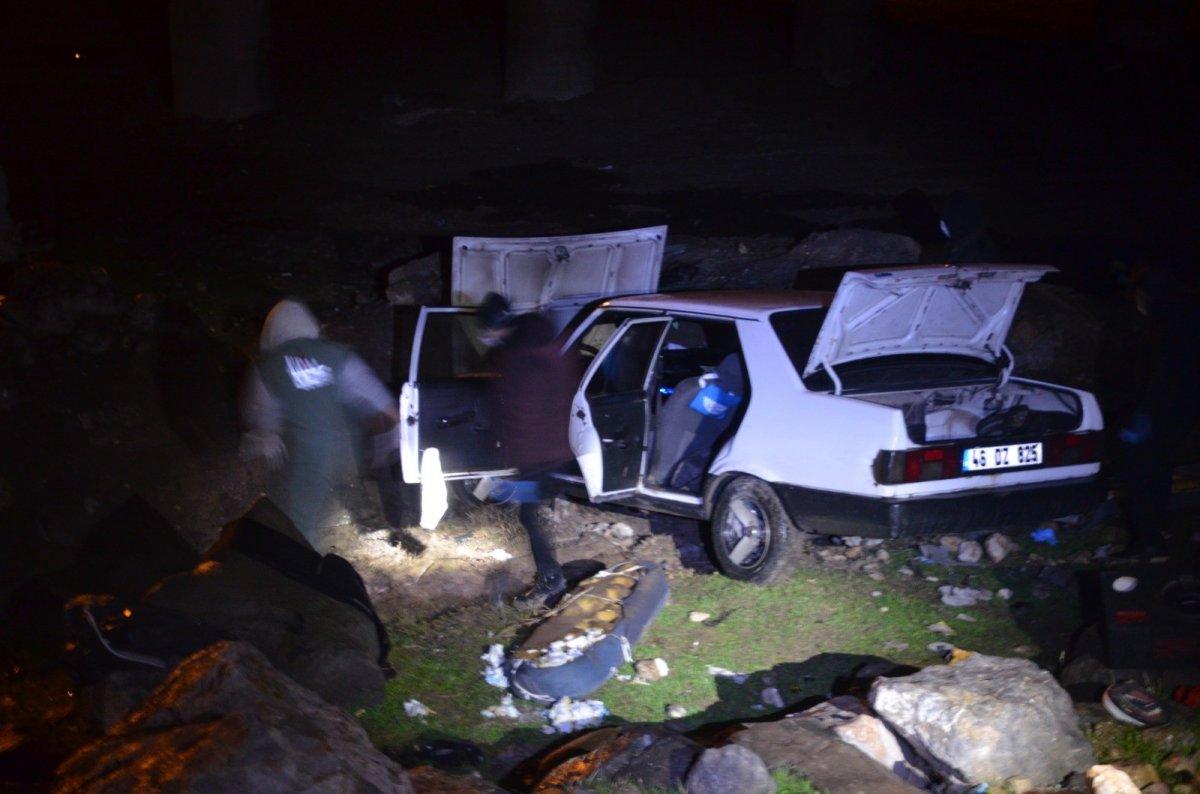 Kahramanmaraş'ta dur ikazına uymayan şoför, köprüden aşağı uçtu
