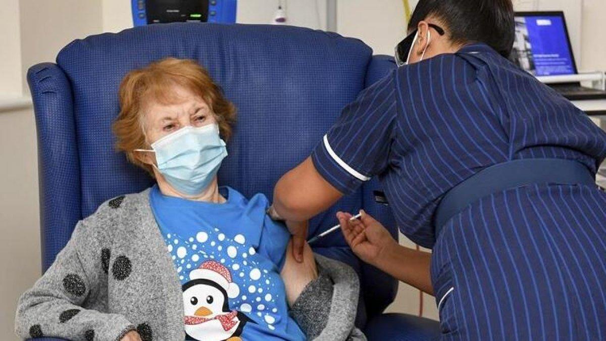 İngiltere'de ilk aşı yapıldı