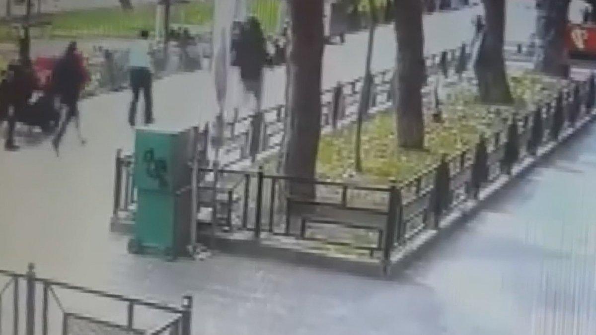 Kartal'da motosikletli iki kurye çarpıştı