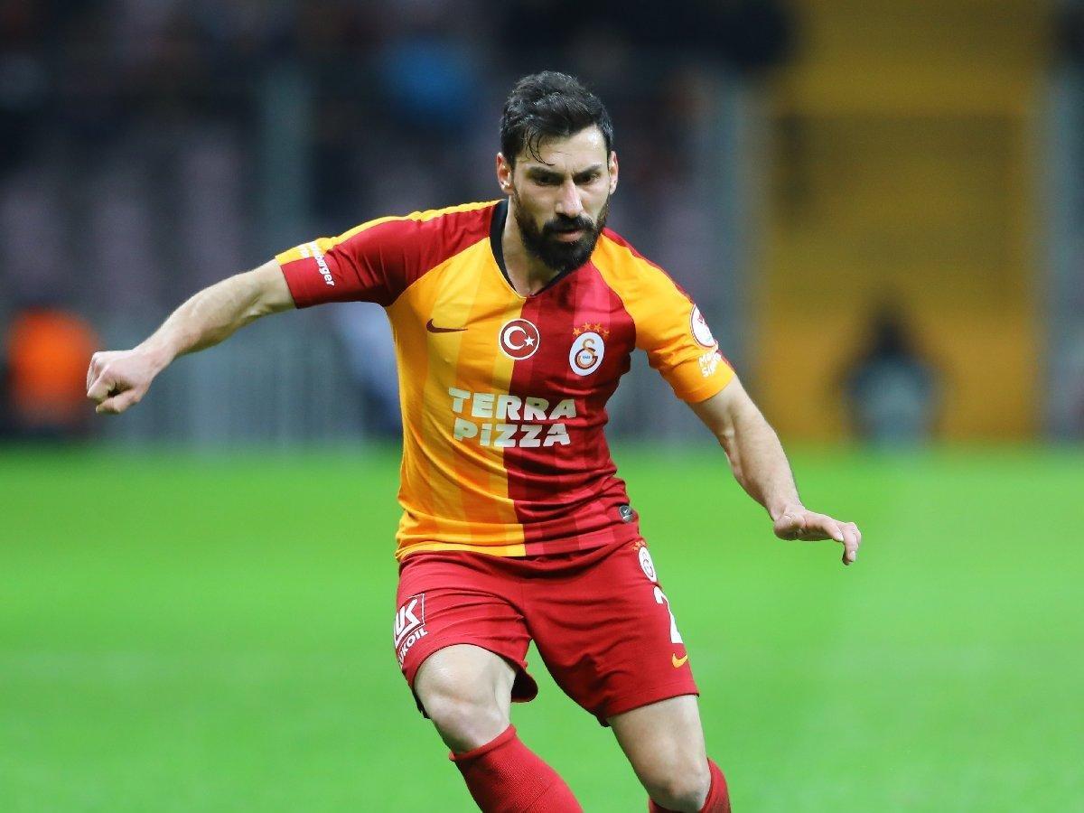 Göztepe, Şener Özbayraklı'yı istiyor