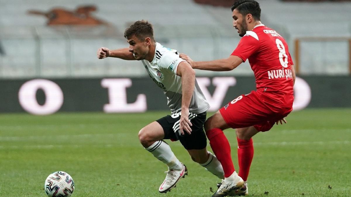 Dorukhan Toköz, Beşiktaş'ta kalıyor