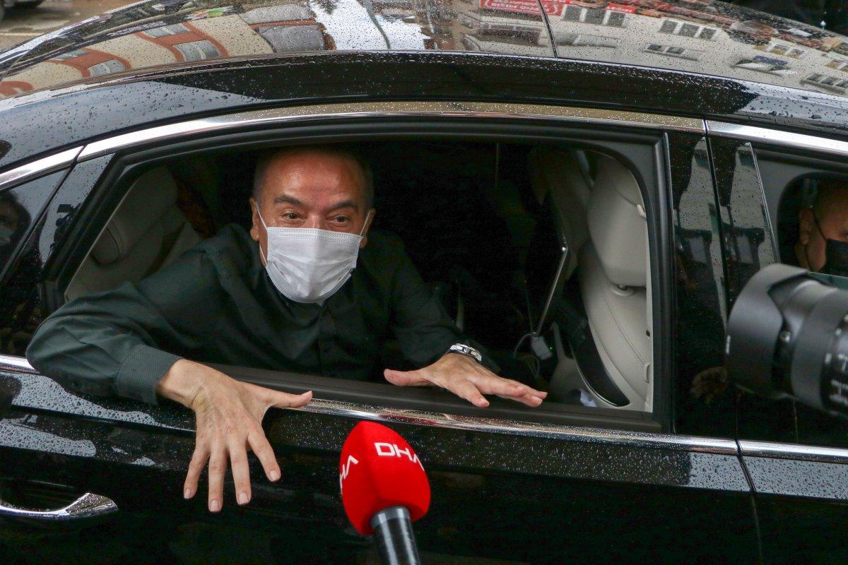 Muhittin Böcek 4 ay sonra işbaşı yaptı