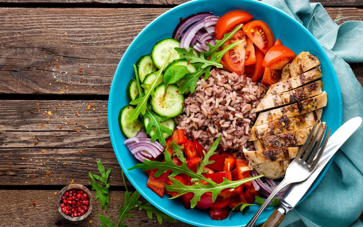 Sağlıklı ve doyurucu 20 düşük kalorili yiyecek