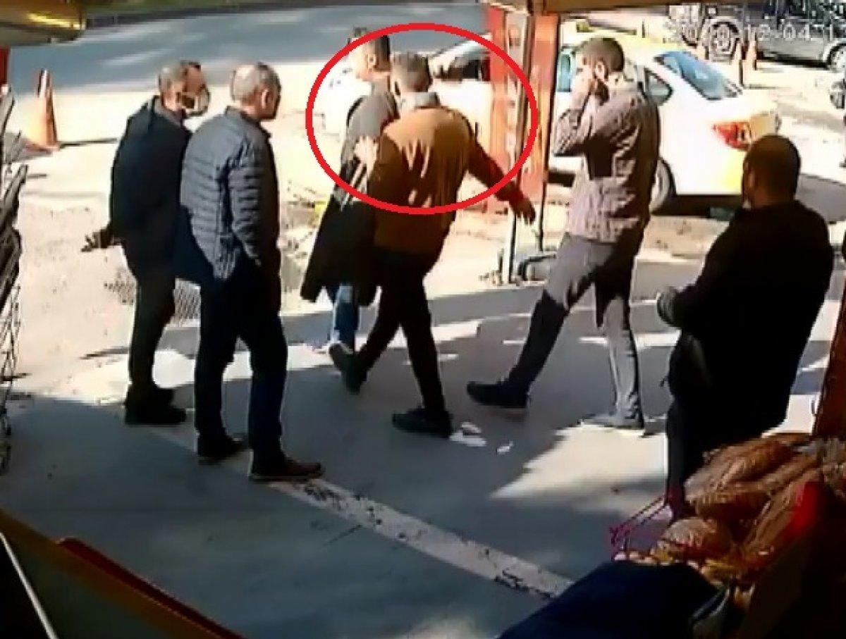 Adana’da 10 liraya götürmeyen taksicinin aracını çaldı