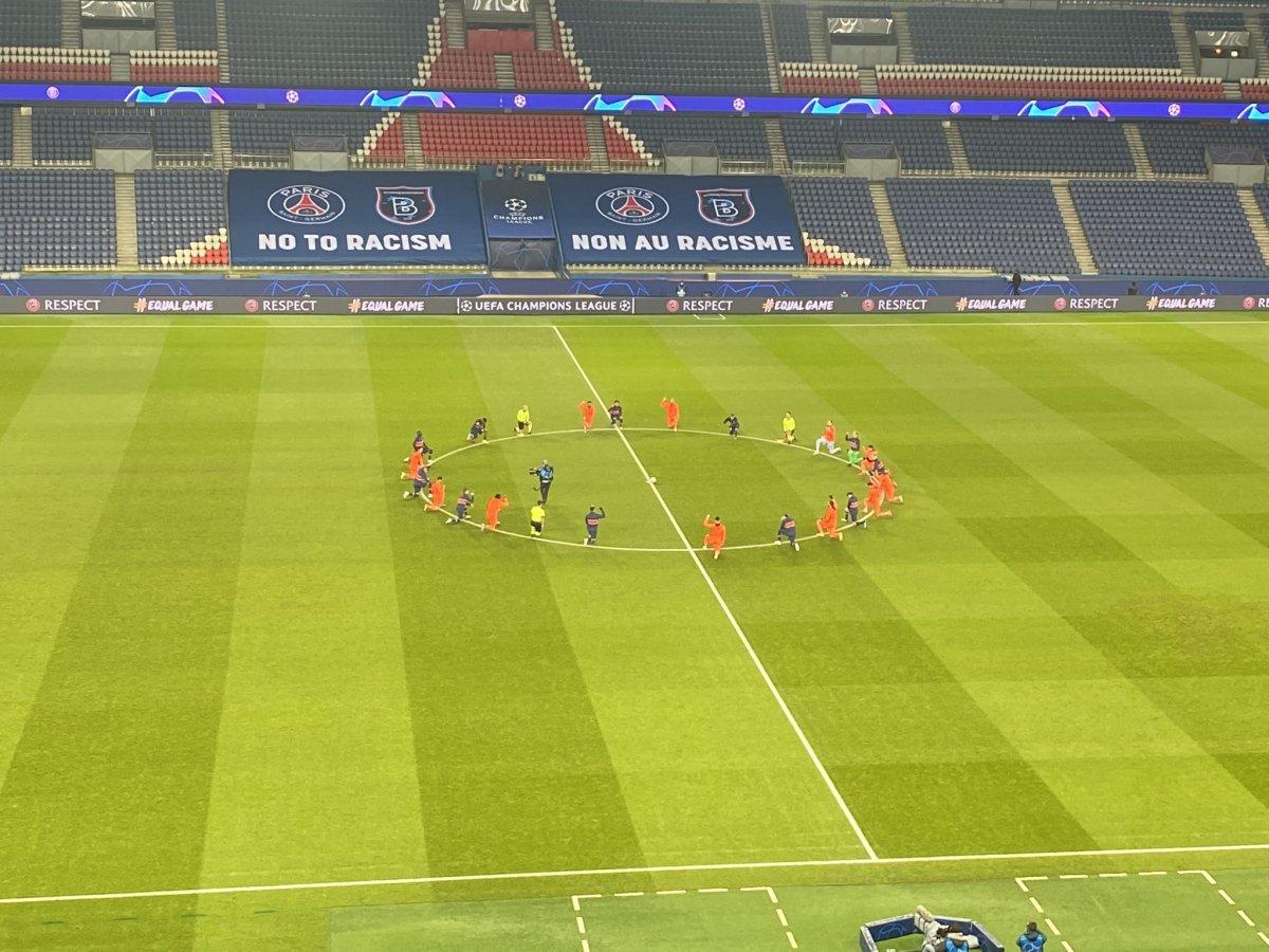 Başakşehir ve PSG'li futbolcular ırkçılığı protesto etti