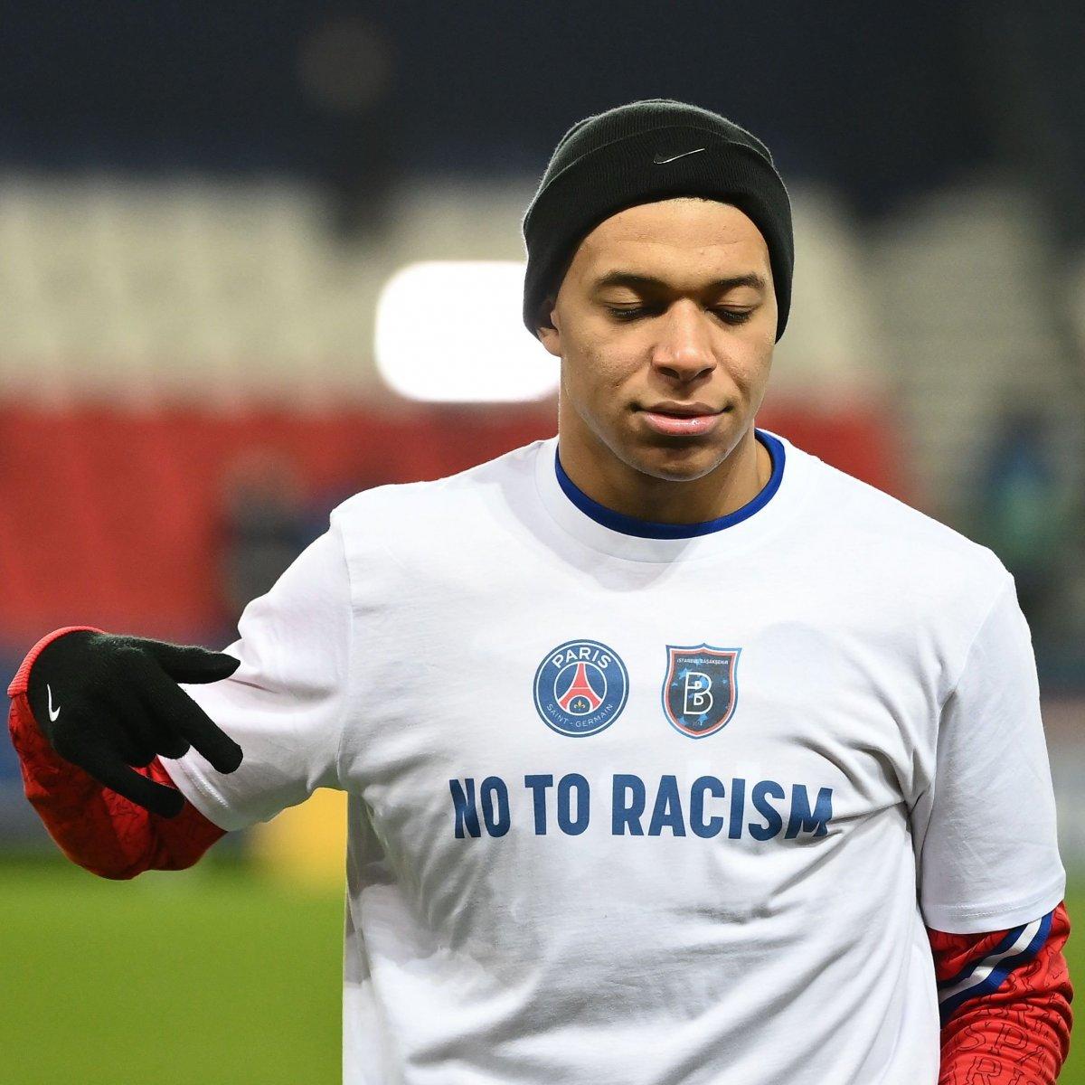 Başakşehir ve PSG'li futbolcular ırkçılığı protesto etti