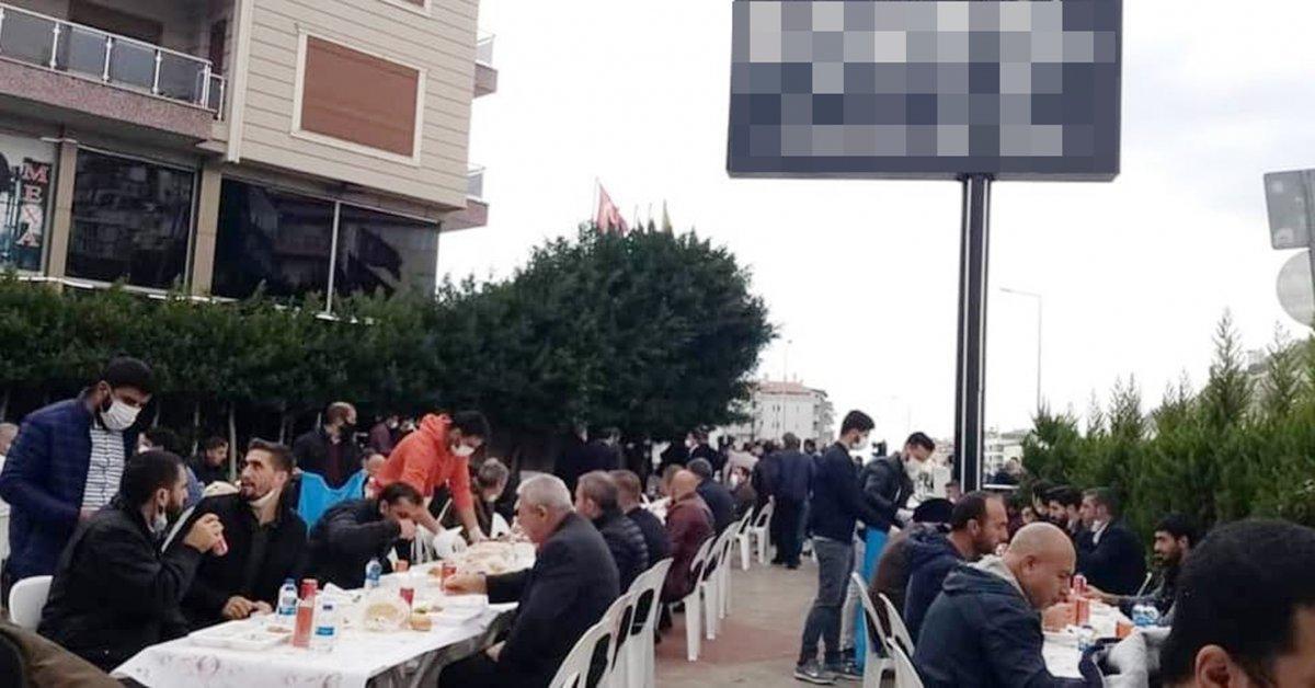 Antalya'da koronadan kaybettiği babası için yüzlerce kişiye mevlit yemeği yedirdi