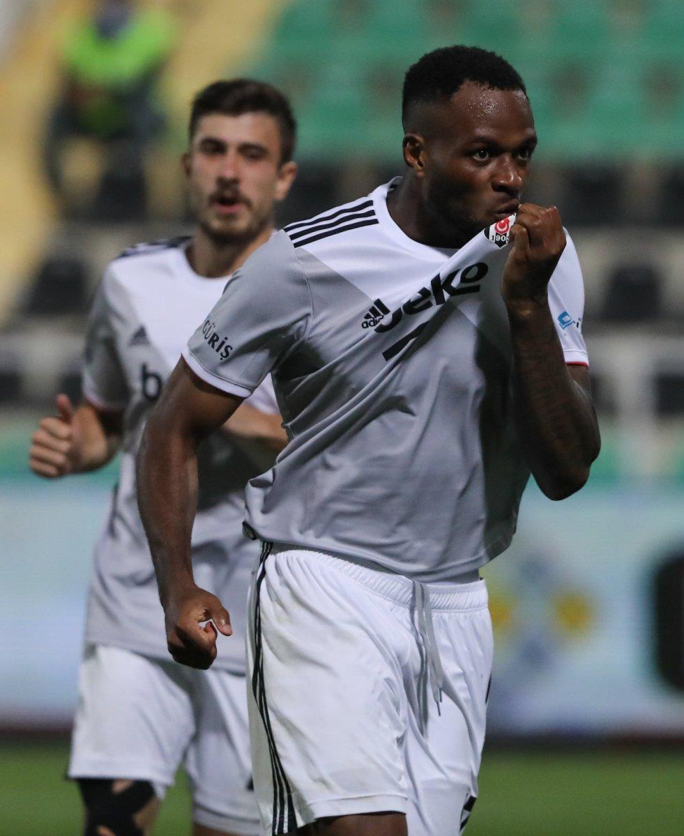 Cyle Larin: Yeni pozisyonum bana gol şansı tanıyor