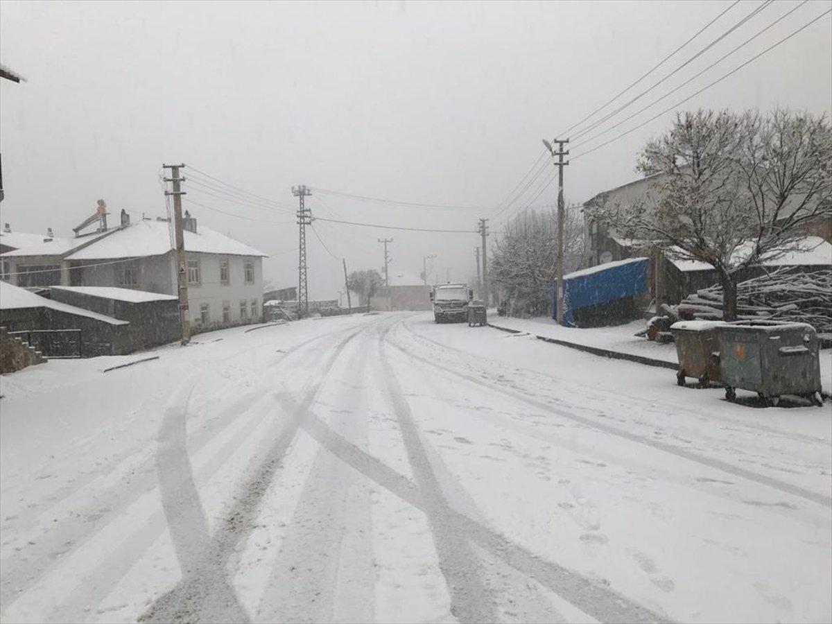 Karlıova beyaza büründü