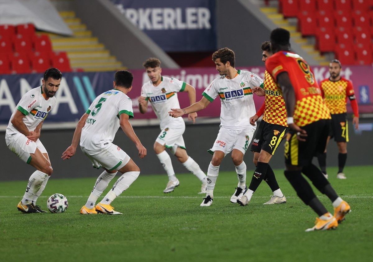 Göztepe, Alanya'yı tek golle geçti