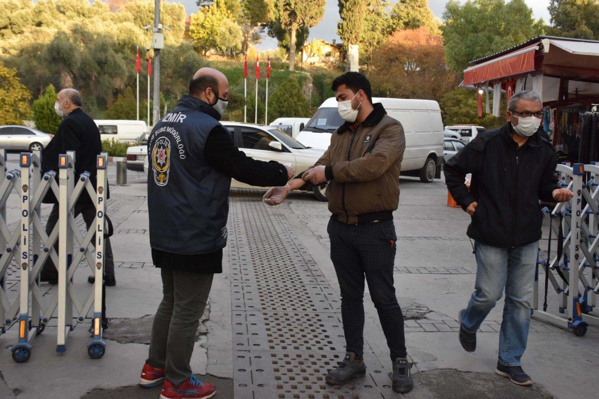 İzmir'deki çarşılarda koronavirüs önlemleri artırıldı