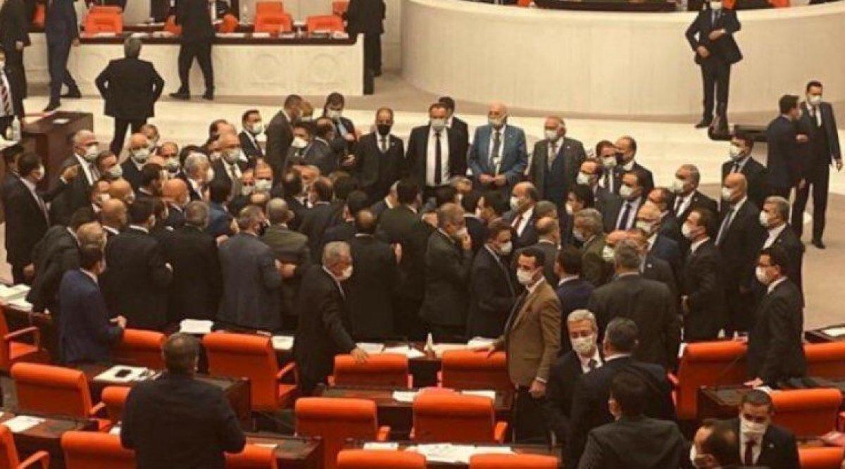 TBMM'deki bütçe görüşmelerinde arbede yaşandı