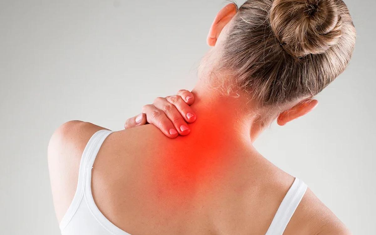Sağ ve sol omuz ağrısı neden olur, nasıl geçer