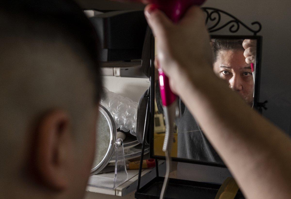 Kim Jong Un'un taklitçisi Howard X