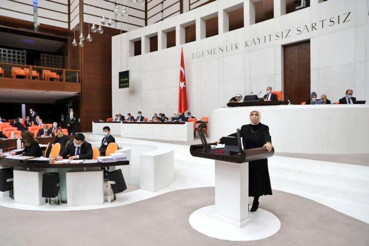 Öznur Çalık: Şiddet kimden gelirse gelsin, karşısındayız