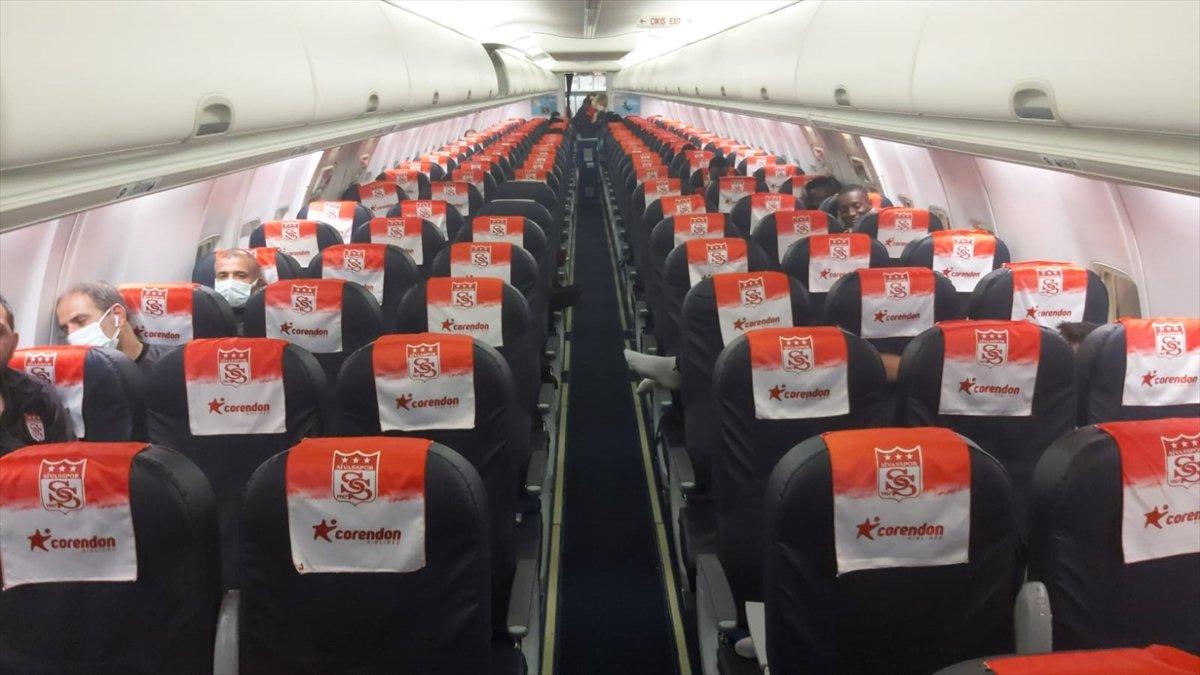 Sivasspor kafilesine İsrail'de kalkış yasağı