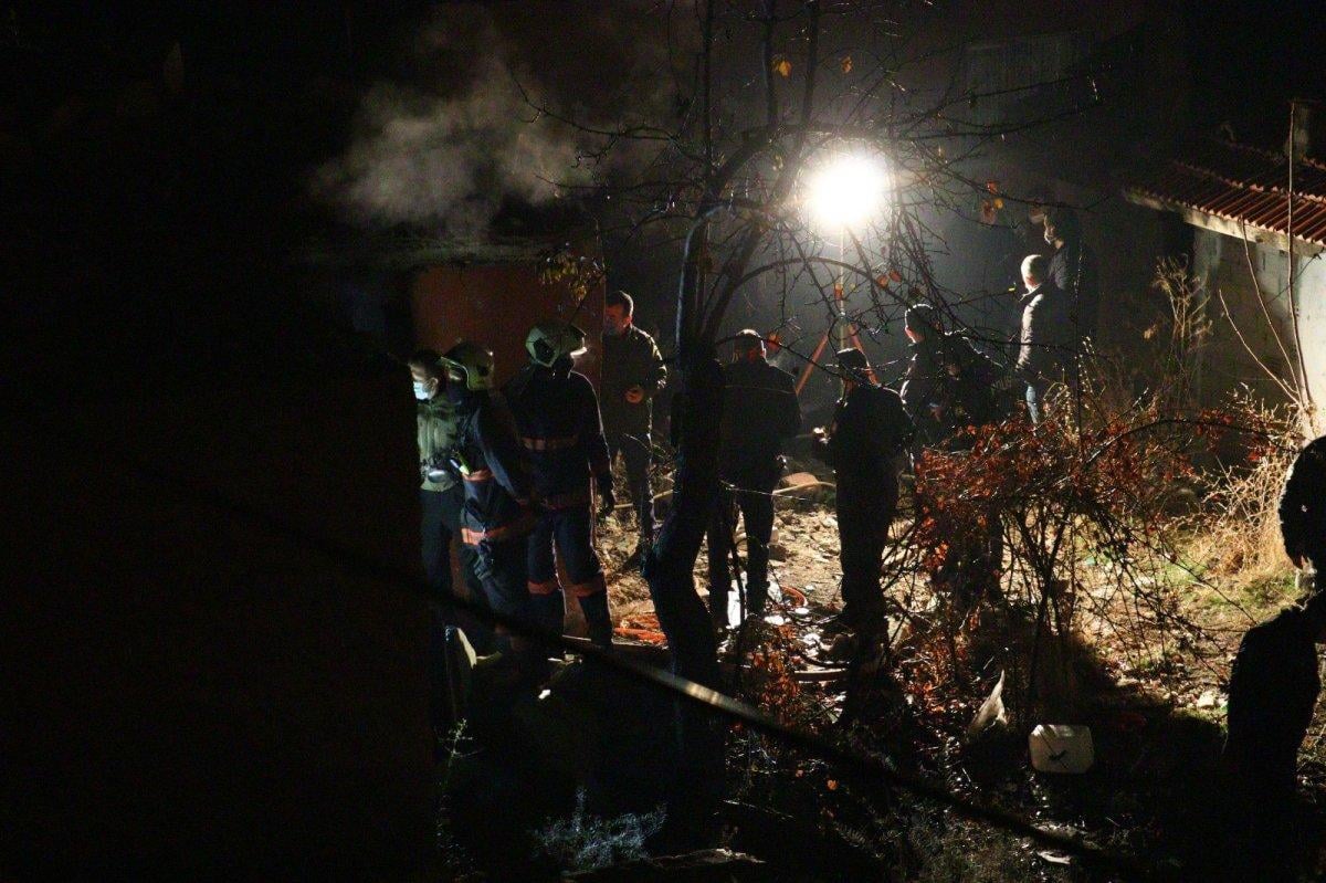 Ankara'da evden kovulan genç, kaldığı barakada yanarak öldü