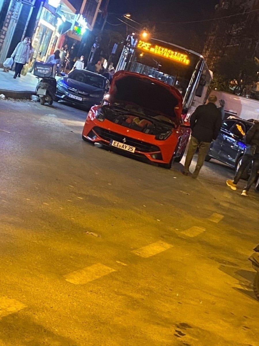 İstanbul’da 5 milyon liralık ultra lüks otomobil yolda kaldı