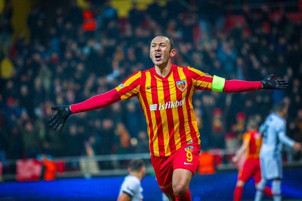 Umut, Süper Lig tarihinde en çok oynayan 3. futbolcu olacak