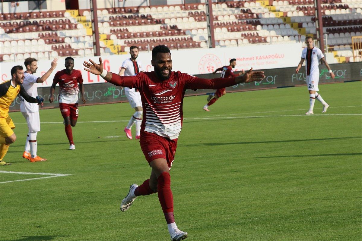 Hatayspor, Fatih Karagümrük'ü 3 golle geçti
