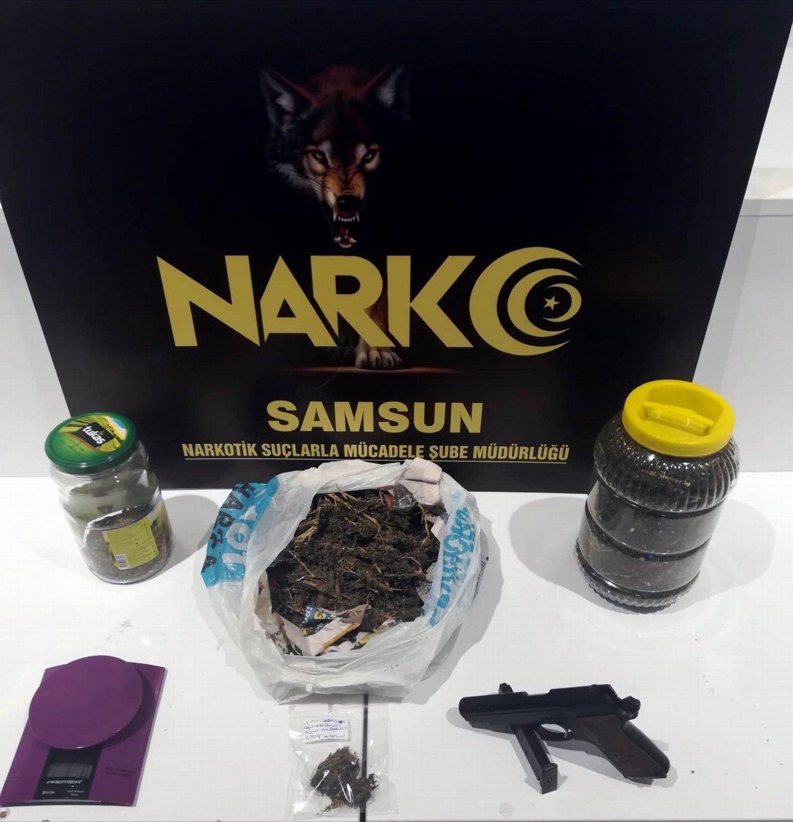 Samsun'da evli çift uyuşturucuyla yakalandı
