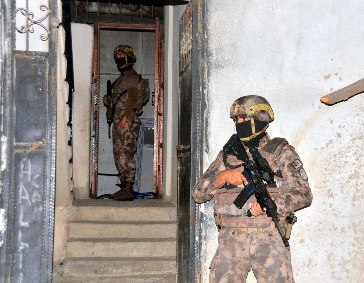 Adana'da DEAŞ operasyonu: 4 tutuklama