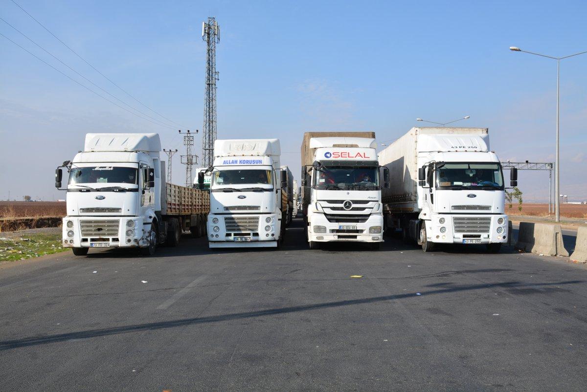 Habur Sınır Kapısı'nda kısıtlama yok, yoğun trafik var