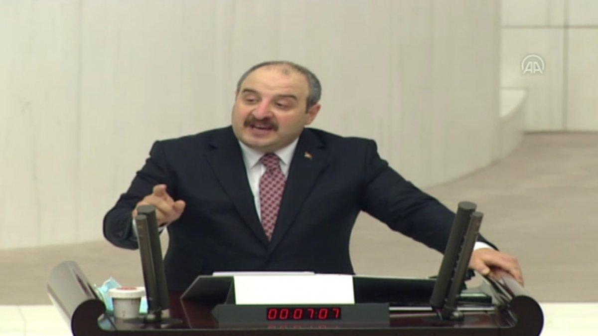 Bakan Varank: Mevzu Türk SİHA'ları olunca anti militarist kesiliyorsunuz