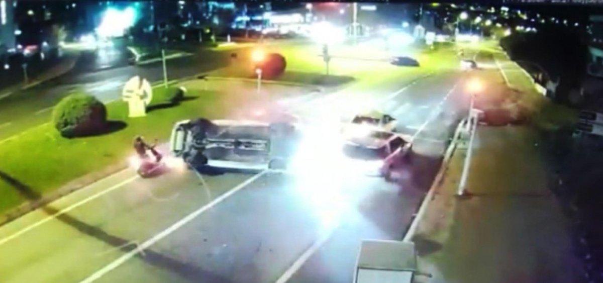 Tekirdağ'da cip, kırmızı ışıkta bekleyen araçlara çarptı