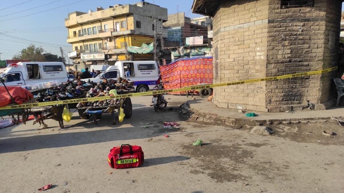 Pakistan'da polis karakolu yakınında patlama