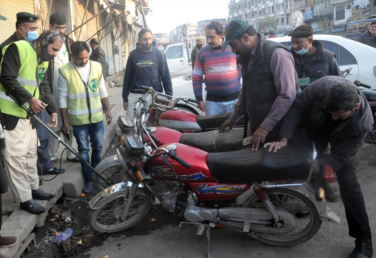 Pakistan'da polis karakolu yakınında patlama