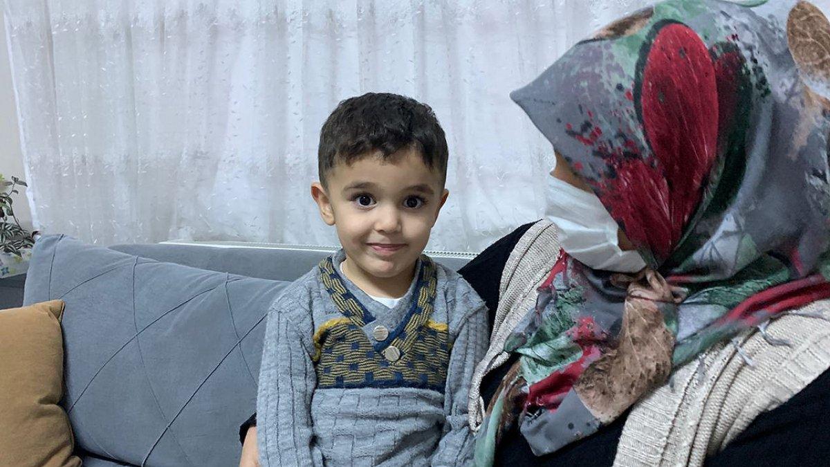 Adıyaman'da babaanne, sağlıkçıların yönlendirmesiyle torununu boğulmaktan kurtardı