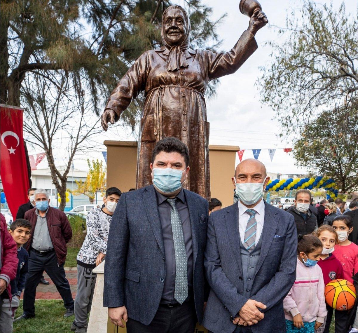 CHP'den İzmir'e Adile Naşit heykeli