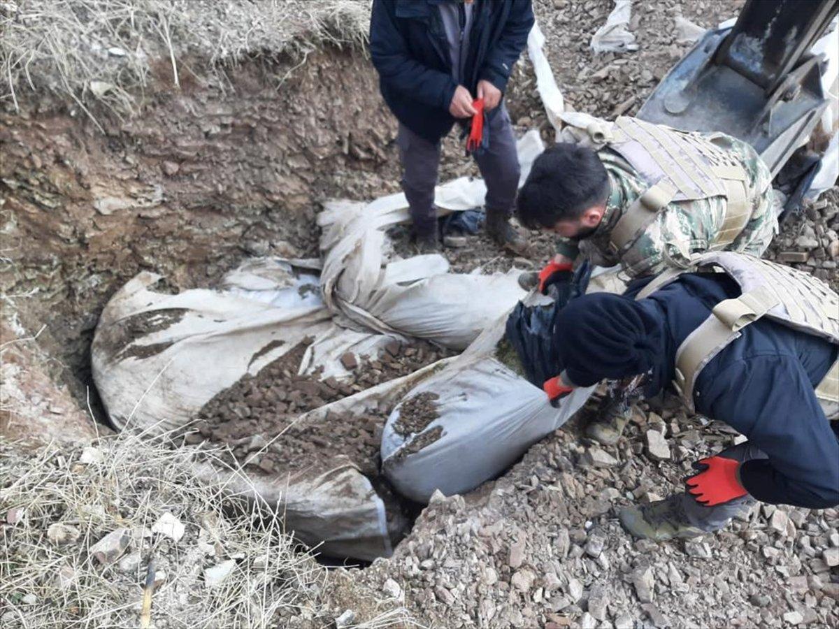 İçişleri Bakanlığı: Lice kırsalında 1 ton 16 kilogram esrar ele geçirildi