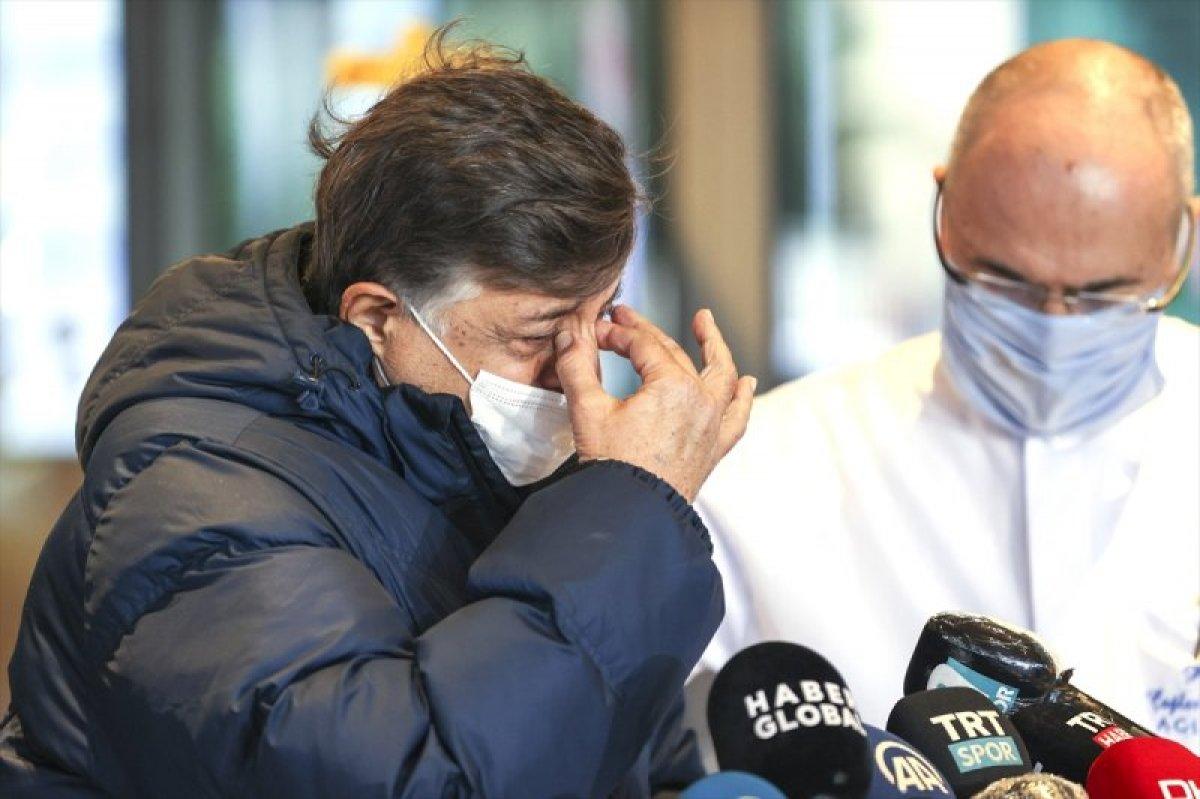 Taburcu olan Yılmaz Vural hastane çıkışında gözyaşlarını tutamadı